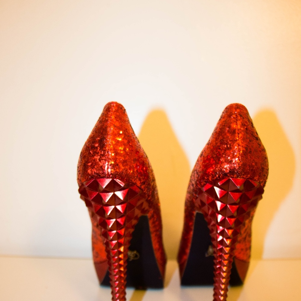 Heels - Picture 4 of 4